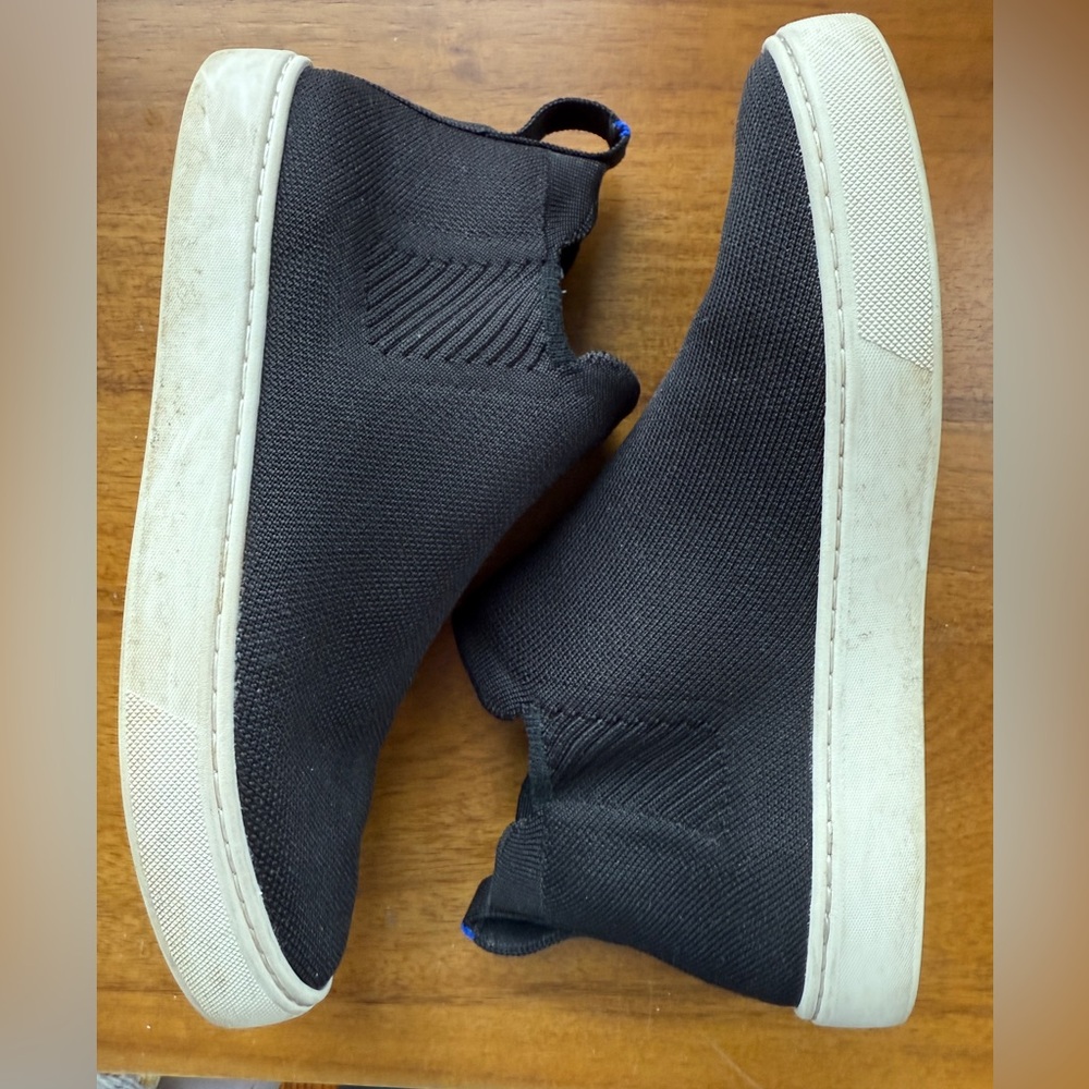 Rothy’s Women’s Chelsea Black Slip-On Sneakers Size 9